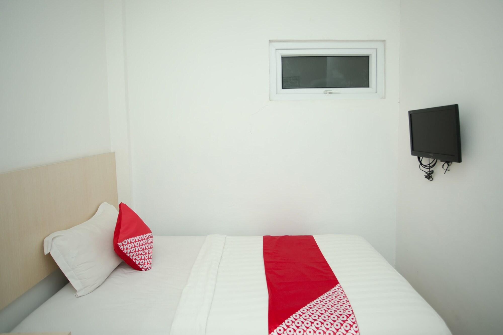 Oyo 850 Lapan Lapan Hotel Banjarmasin  Kültér fotó