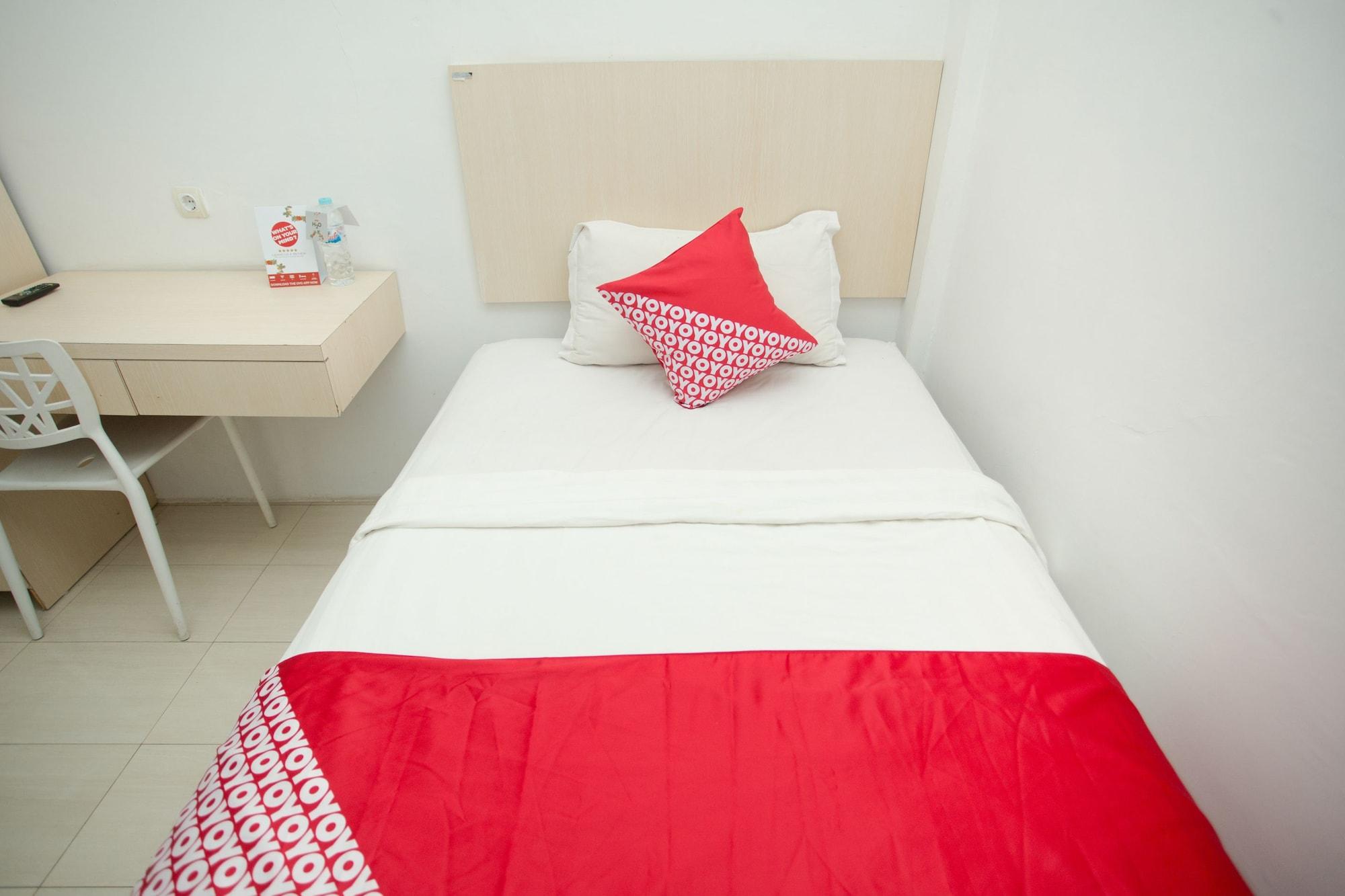Oyo 850 Lapan Lapan Hotel Banjarmasin  Kültér fotó