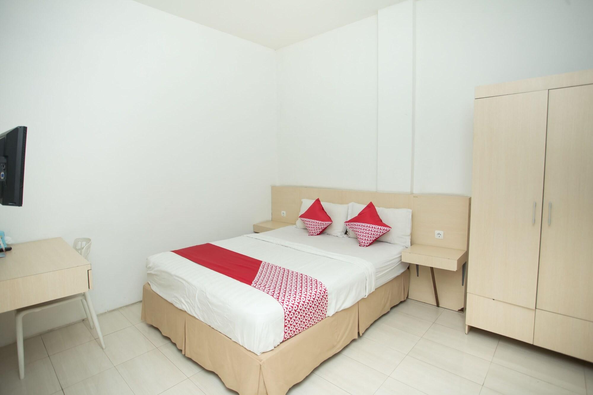 Oyo 850 Lapan Lapan Hotel Banjarmasin  Kültér fotó