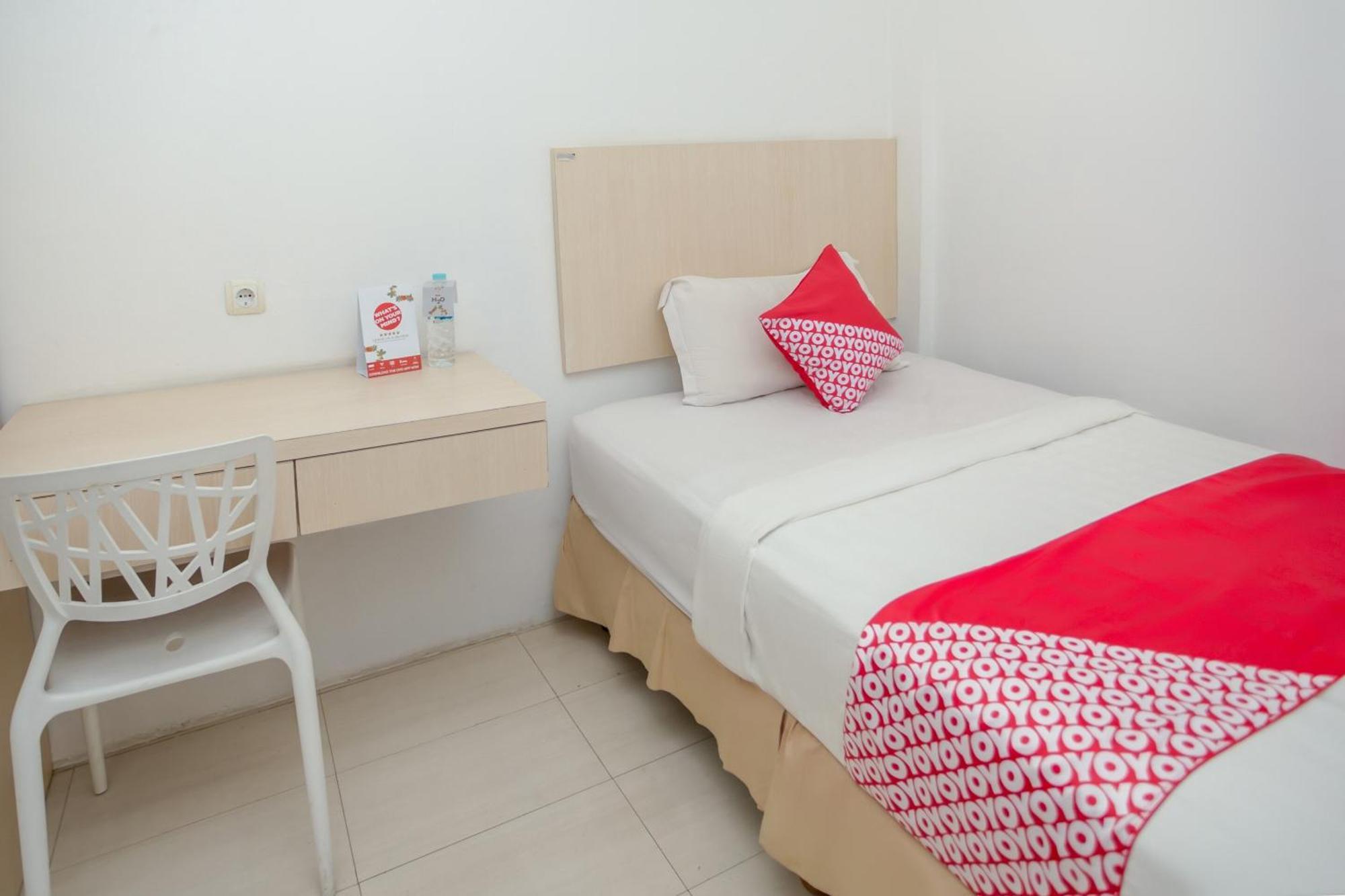 Oyo 850 Lapan Lapan Hotel Banjarmasin  Kültér fotó