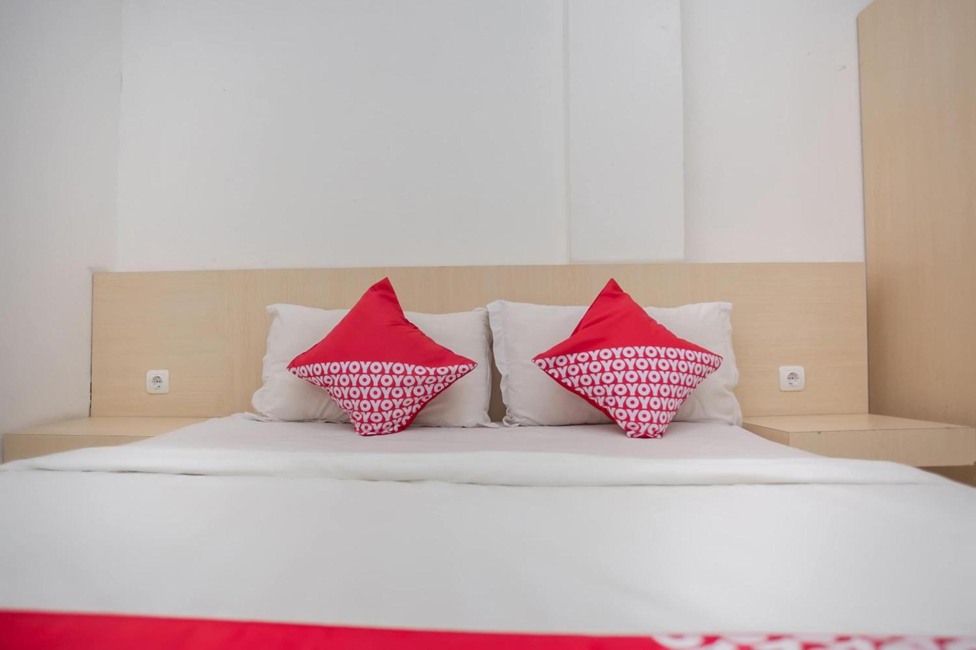 Oyo 850 Lapan Lapan Hotel Banjarmasin  Kültér fotó